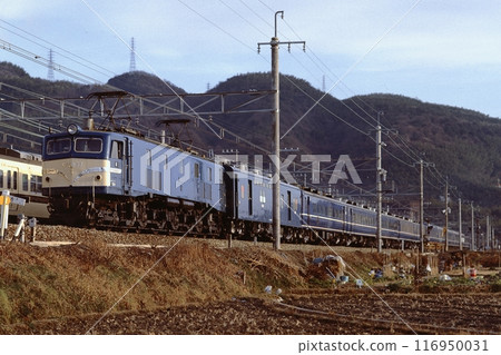 JNR Train Express Kitaguni Passenger Car Hokuriku Yamazaki EF58 Miyahara 116950031