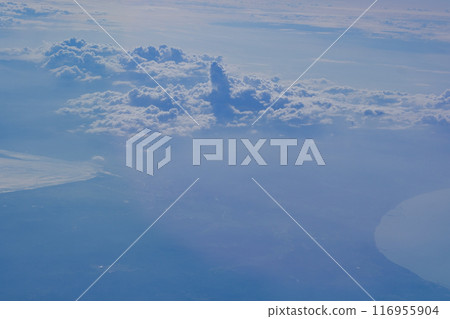 從飛機上看到的七月雲 從飛機上看到的七月雲 116955904
