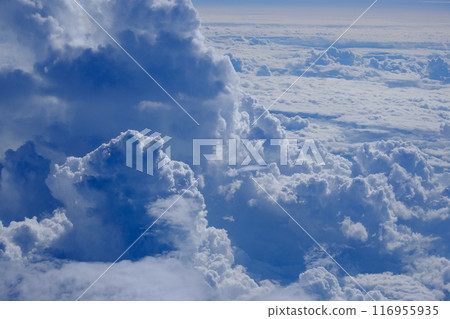 從飛機上看到的七月雲 從飛機上看到的七月雲 116955935