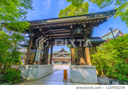 日本寒川城市景觀，相模國一宮寒川神社。大量綠色 = 2020 年 7 月 21 日 116956204