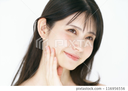 Women Skin Care 116956556