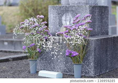Tombstone on the grave Buddha flower Tombstone on the grave Buddha flower 116959285