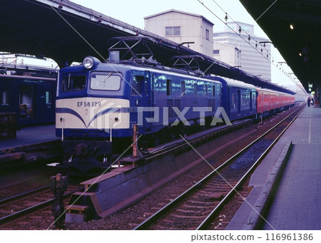 JNR列車 EF58 Kiha 47 Kiha 40 新建 前進 大阪 116961386