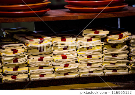 金紙堆疊 116965132