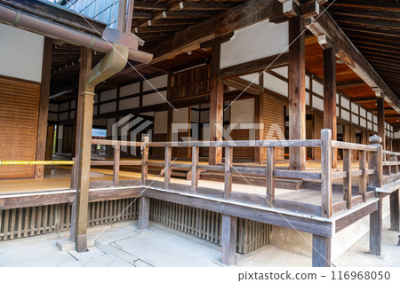 Visit Kyoto, Arashiyama, Tenryuji Temple, Kyoto, Sogenchi Flower Garden. Kyoto United Nations Educational Culture Organization World Heritage. Visit Kyoto, Arashiyama, Tenryuji Temple, Kyoto, Sogenchi Flower Garden. Kyoto United Nations Educational Culture Organization World Heritage. 116968050