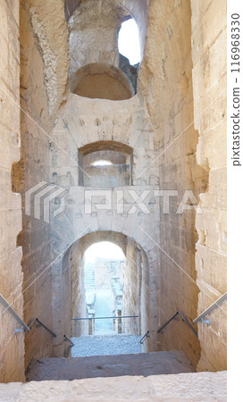 El Jem 露天劇場，走廊的樓梯 [突尼斯] 116968330