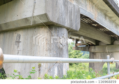 Aging bridge 116968859