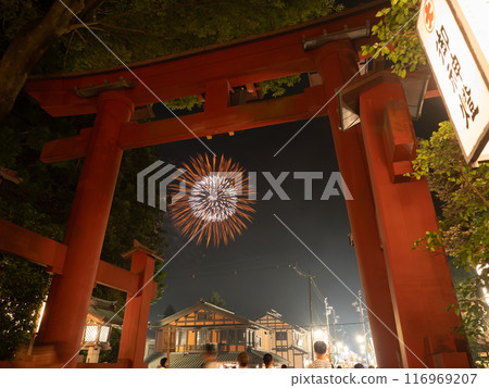 Yahiko Shrine's Hiko Lantern Festival and Fireworks Display Yahiko Shrine's Hiko Lantern Festival and Fireworks Display 116969207