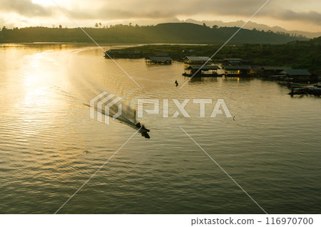 boat, ship, bridge 116970700