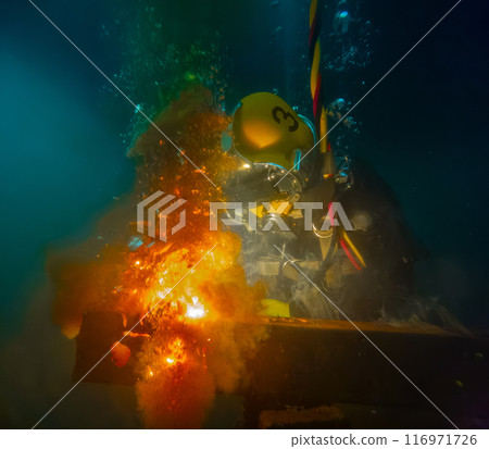 Underwater oxy-fuel in deep ocean depths Underwater oxy-fuel in deep ocean depths 116971726