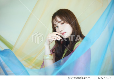 夏天的女人肖像 夏天的女人肖像 116975892