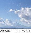 Mt.富士和漂浮在藍天的白色雲彩 116975921