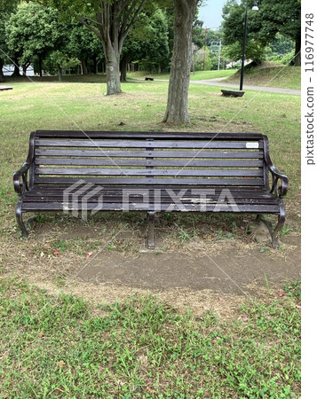 公園裡的長凳 公園裡的長凳 116977748