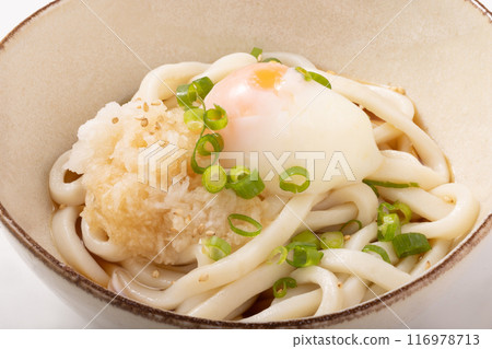 磨碎的熱蛋顏射烏龍麵 磨碎的熱蛋顏射烏龍麵 116978713