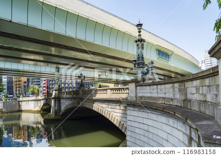 [Urban Landscape] Nihonbashi, the starting point of the five main roads (Tokyo) 116983158