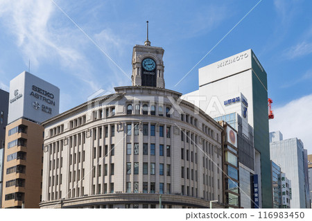 [Urban landscape] Streets seen from Ginza 4-chome intersection 116983450
