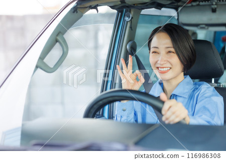 Female driver 116986308