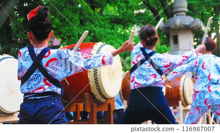 A scene from the lantern lighting ceremony at the Urayasu Sansha Annual Festival (photographed in 2024) 116987007