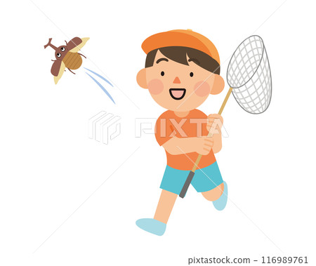 一個男孩奔跑追逐一隻甲蟲 一個男孩奔跑追逐一隻甲蟲 116989761