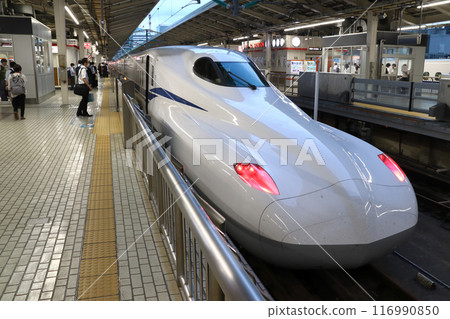 Tokaido Shinkansen N700S series train parked at Tokyo Station 116990850