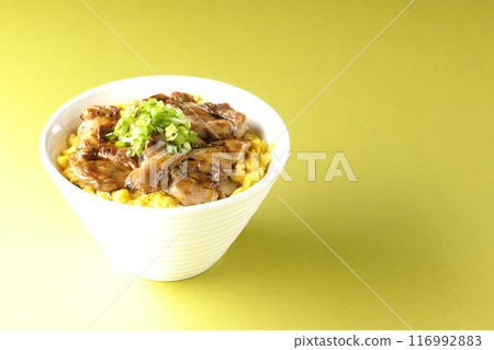 木治燒丼、烤雞肉串丼、親子丼 116992883
