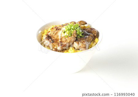 Pheasant rice bowl, yakitori rice bowl, oyakodon, photographed on white background 116993040