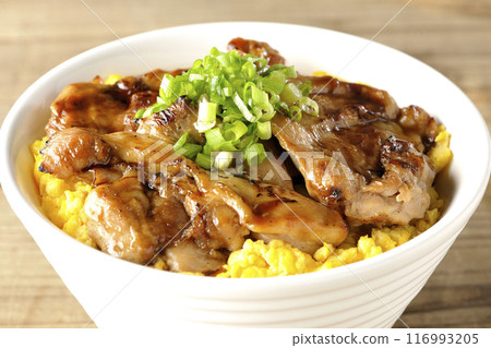 Grilled pheasant rice bowl, Yakitori rice bowl, Oyako rice bowl 116993205