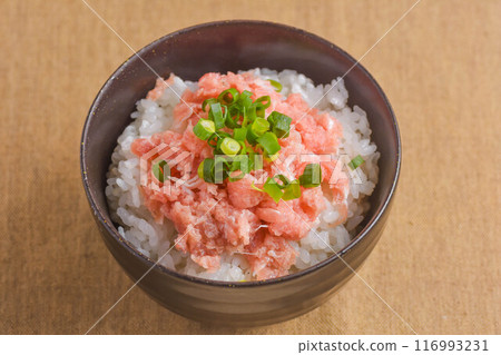 Classic bowl of Negitoro rice bowl 116993231