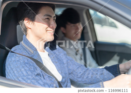 年輕人開車 年輕人開車 116996111