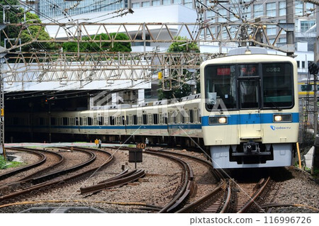 小田急8000 新宿出發地 116996726