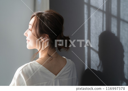 Beauty image: Window 116997378