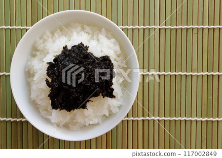 Handmade seaweed tsukudani served on rice Handmade seaweed tsukudani served on rice 117002849