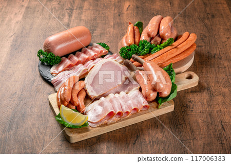 什錦火腿、香腸和培根 什錦火腿、香腸和培根 117006383