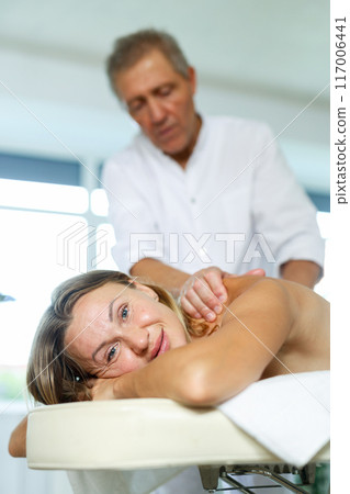 Femail having massage 117006441