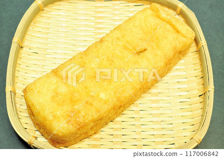 Deep-fried fried fish 117006842