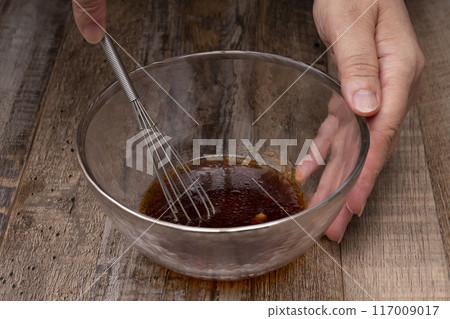 Saliva-filled Chicken: Making sauce for saliva-filled chicken Saliva-filled Chicken: Making sauce for saliva-filled chicken 117009017