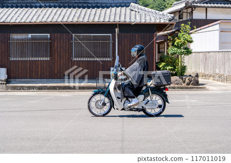 騎自行車的和尚 117011019