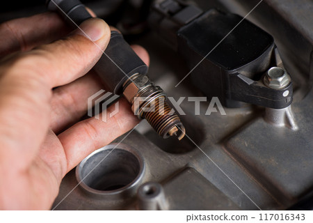 Old spark plug 117016343