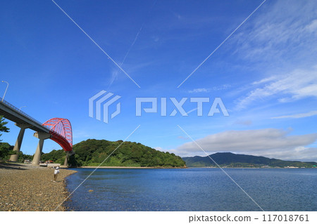 Kasado Bridge, Kudamatsu City, Yamaguchi Prefecture: A red bridge spanning Kasado Island Kasado Bridge, Kudamatsu City, Yamaguchi Prefecture: A red bridge spanning Kasado Island 117018761