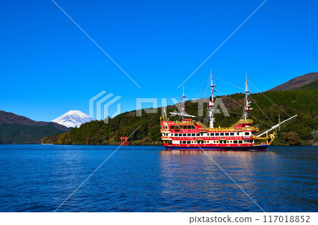 秋天 箱根 富士山 蘆之湖 117018852