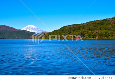 秋天 箱根 富士山 蘆之湖 117018855