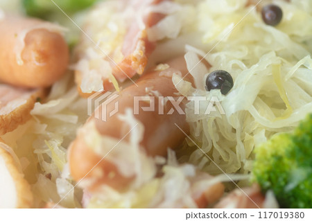 Easy Choucroute for Breakfast 117019380