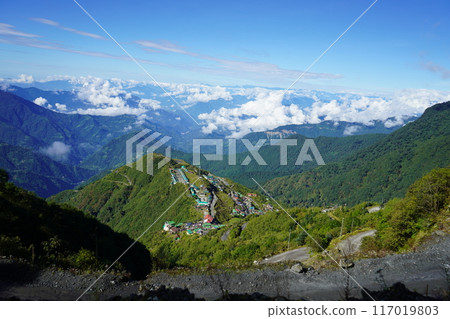 Beautiful Zuluk Village of Himalayan Range in Sikkim Silk Route Beautiful Zuluk Village of Himalayan Range in Sikkim Silk Route 117019803