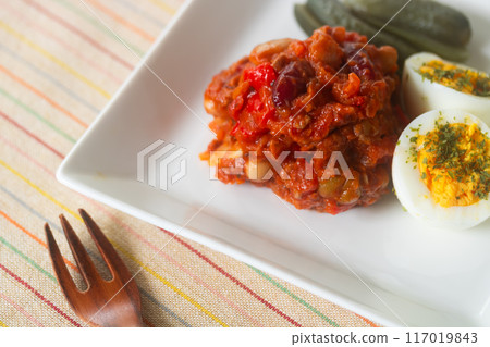 Nutritionally balanced chili con carne 117019843