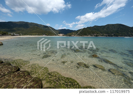 The beautiful sandy beach of Niika The beautiful sandy beach of Niika 117019975
