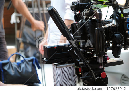film crew production 117022042
