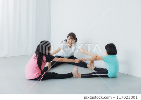 兒童體操課形象 117023001