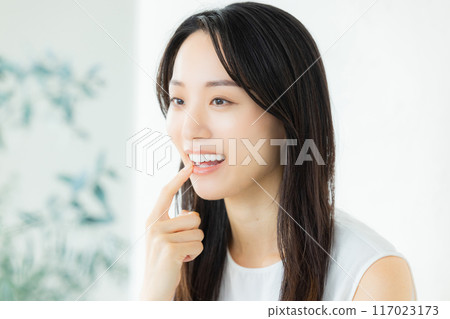 年輕女性的美麗形象 年輕女性的美麗形象 117023173