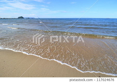 美麗的沙灘,空曠的沙灘 美麗的沙灘,空曠的沙灘 117024676