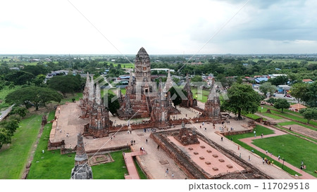 Pagoda at Wat Chaiwatthanaram temple is one of the famous temple in Ayutthaya, Thailand. Temple in Ayutthaya Historical Park, Ayutthaya, Thailand. UNESCO world heritage 117029518